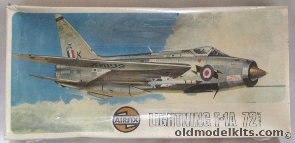 Airfix 1/72 English Electric RAF Lightning F-1A, 290 plastic model kit